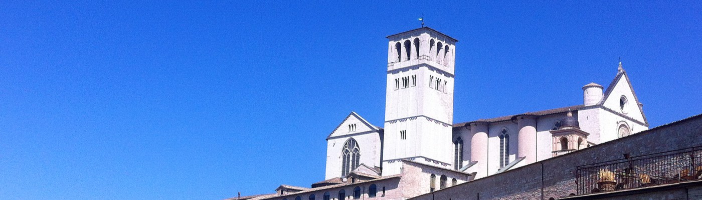 villa il bacio del lupo Italy Rent this villa in Perugia. Yoga retreats and teacher trainings.